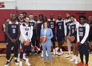 开云体育app-美国篮球明星球员合影曝光，体育界瞩目的简单介绍