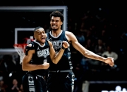 开云平台-快船惊险取胜马刺，继续保持不败