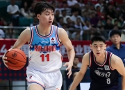 开云体育APP下载-篮球明星在赛季中表现突出，一鸣惊人的简单介绍