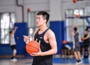 开云体育APP下载-广州男篮底蕴不足，需加强基础训练