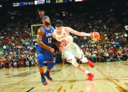 开云体育app-颠覆传统格局，篮球联赛打破记录