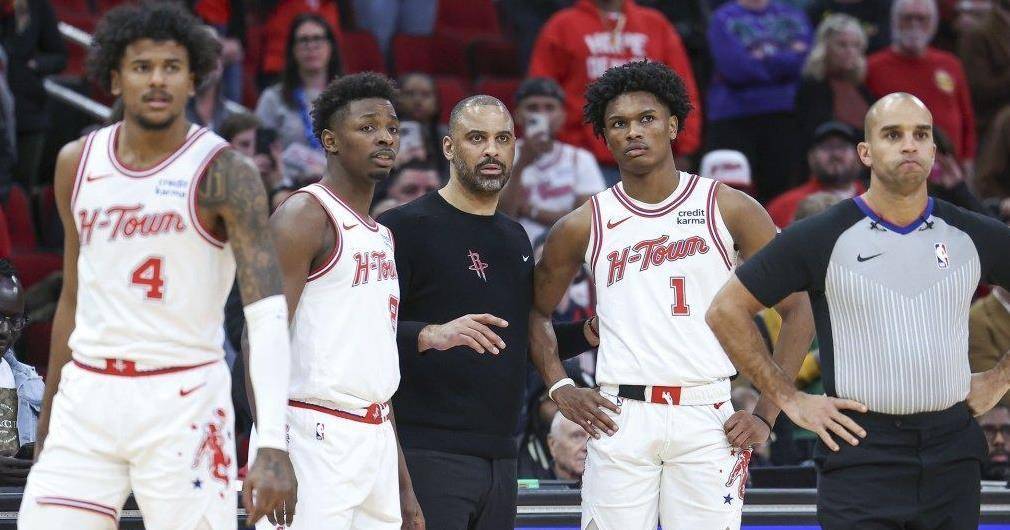 包含开拓者内线双塔大爆发,制胜关键时刻的词条 包含开拓者内线双塔大爆发,制胜关键时刻的词条