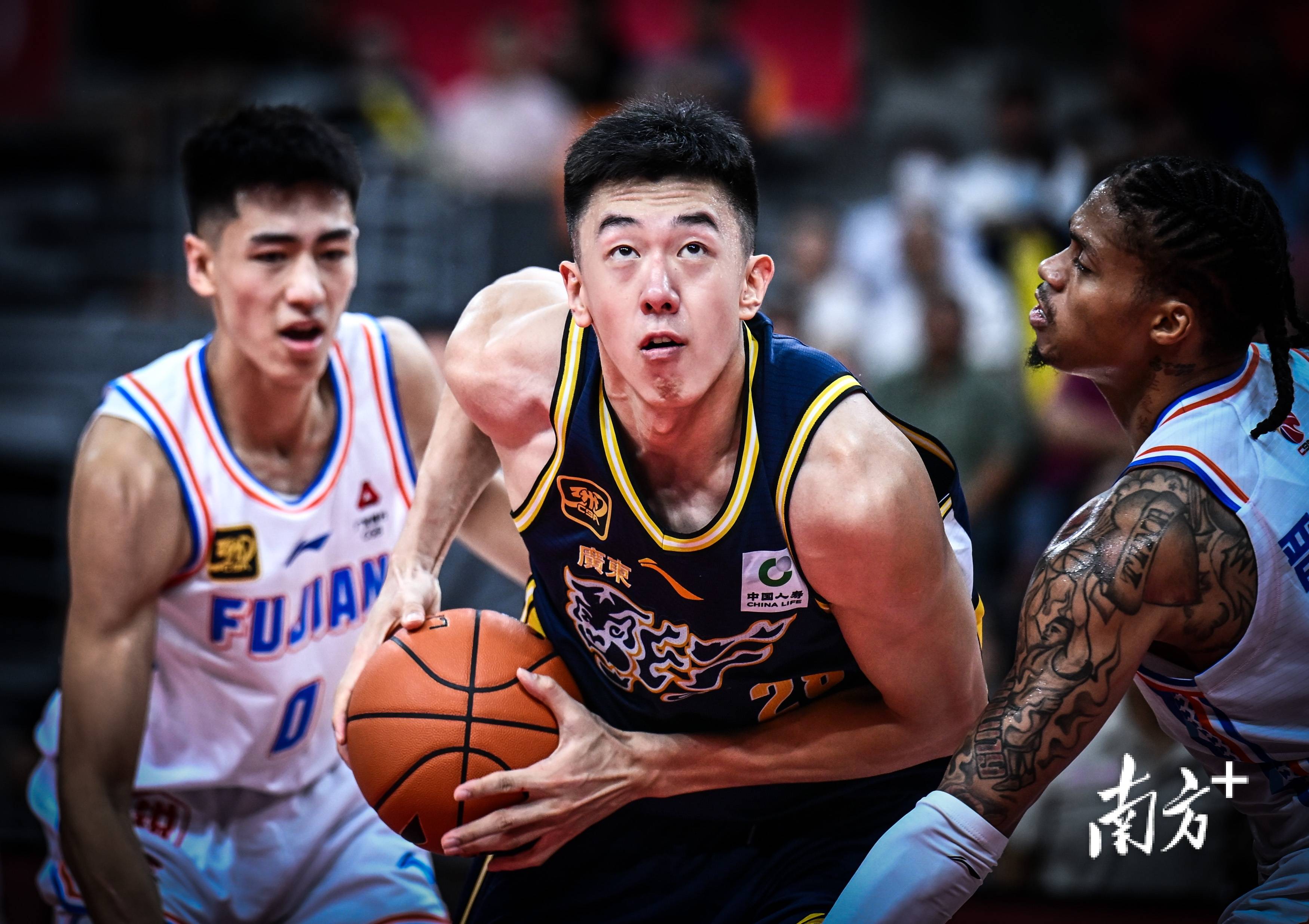 关于广东队在比赛中表现出迅猛实力,瞬间掌控胜利的信息 关于广东队在比赛中表现出迅猛实力,瞬间掌控胜利的信息