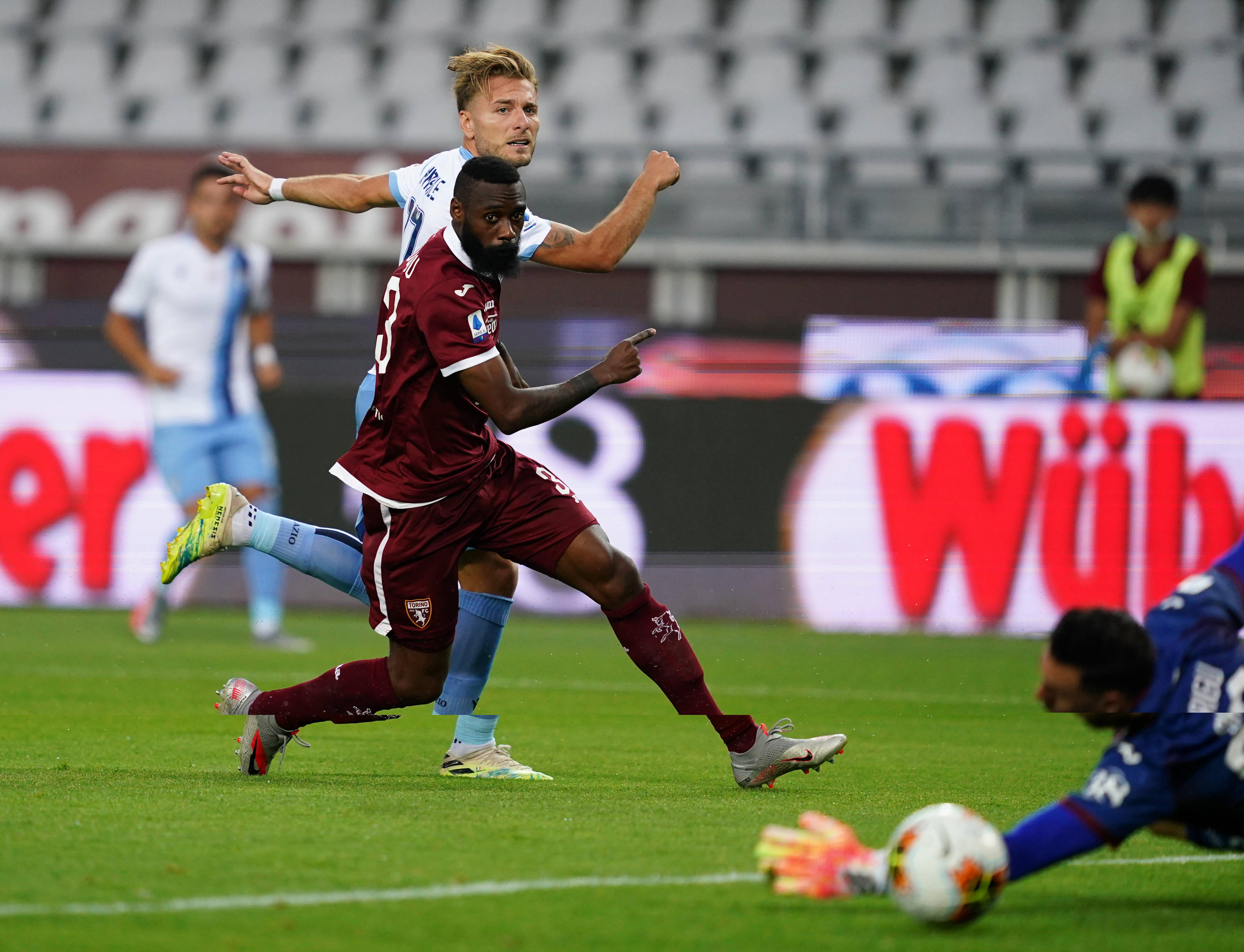 拉齐奥赢球庆祝德莱赛先使巨珠倾城的简单介绍