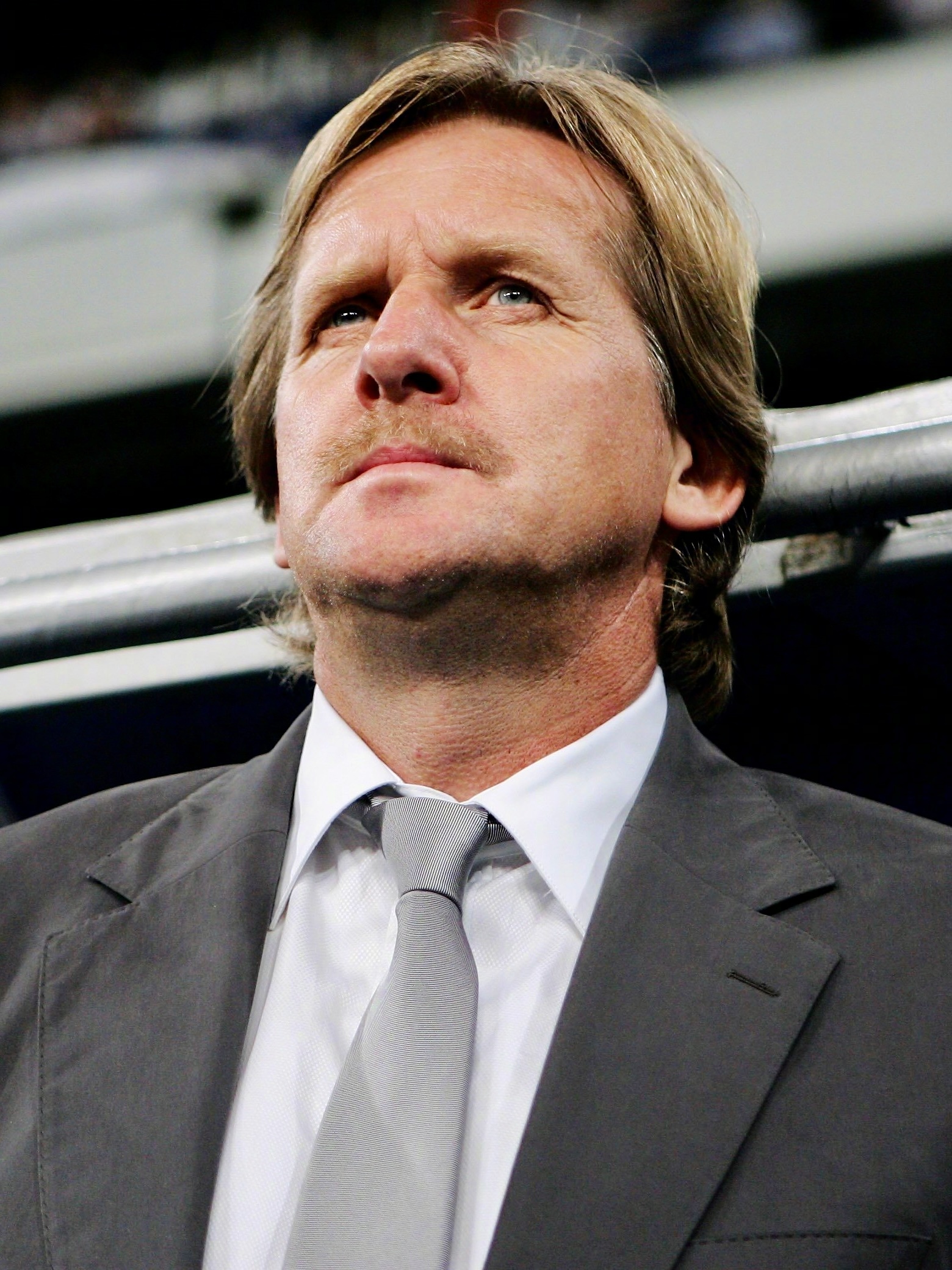 舒斯特尔入选最佳阵容,成为焦点人物 舒斯特尔入选最佳阵容,成为焦点人物