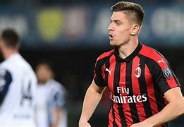 包含皮亚琴察客场大胜卡塔尼亚，连胜开启的词条