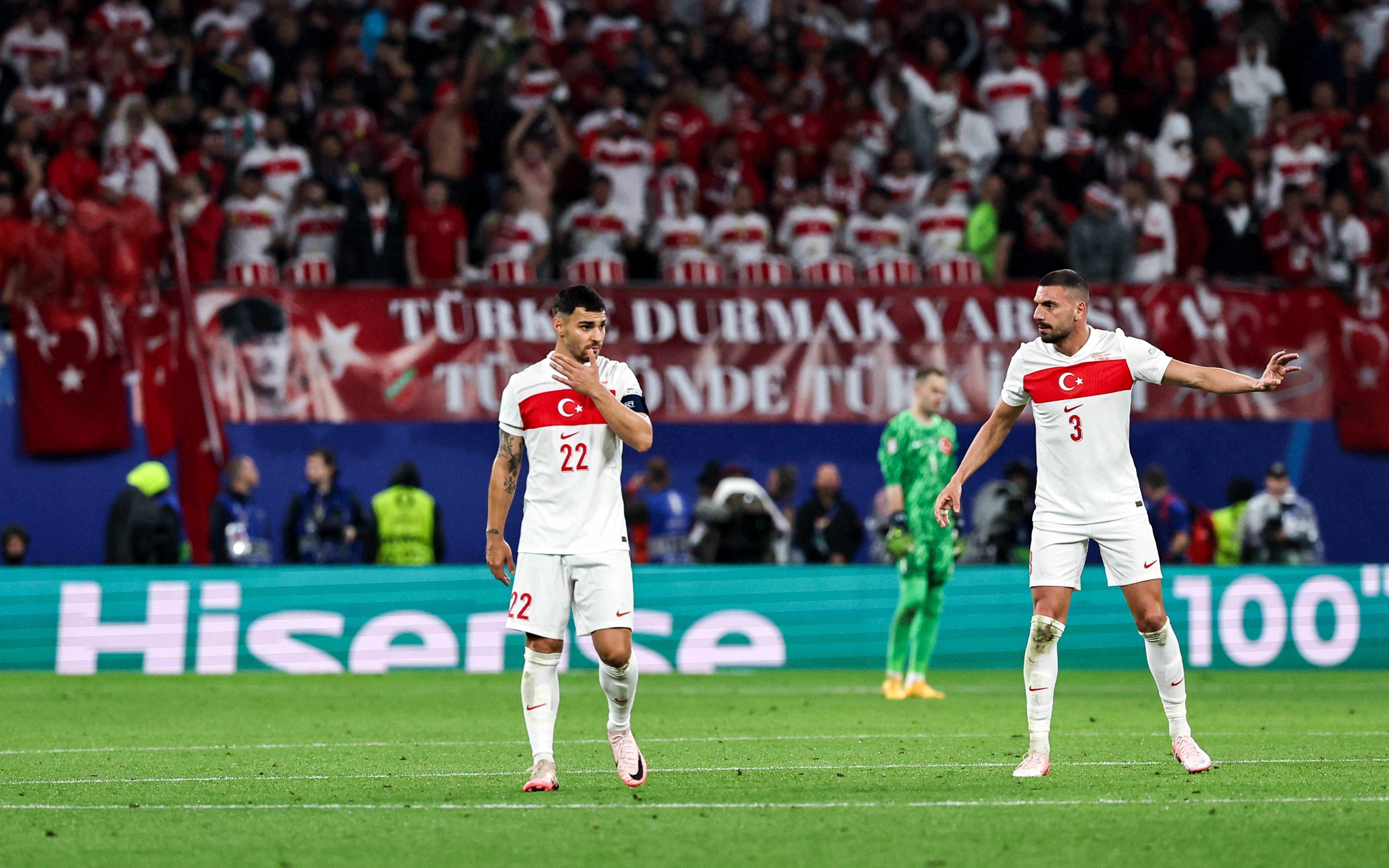 奥地利女足球代表队迎战亚洲劲旅，备受关注