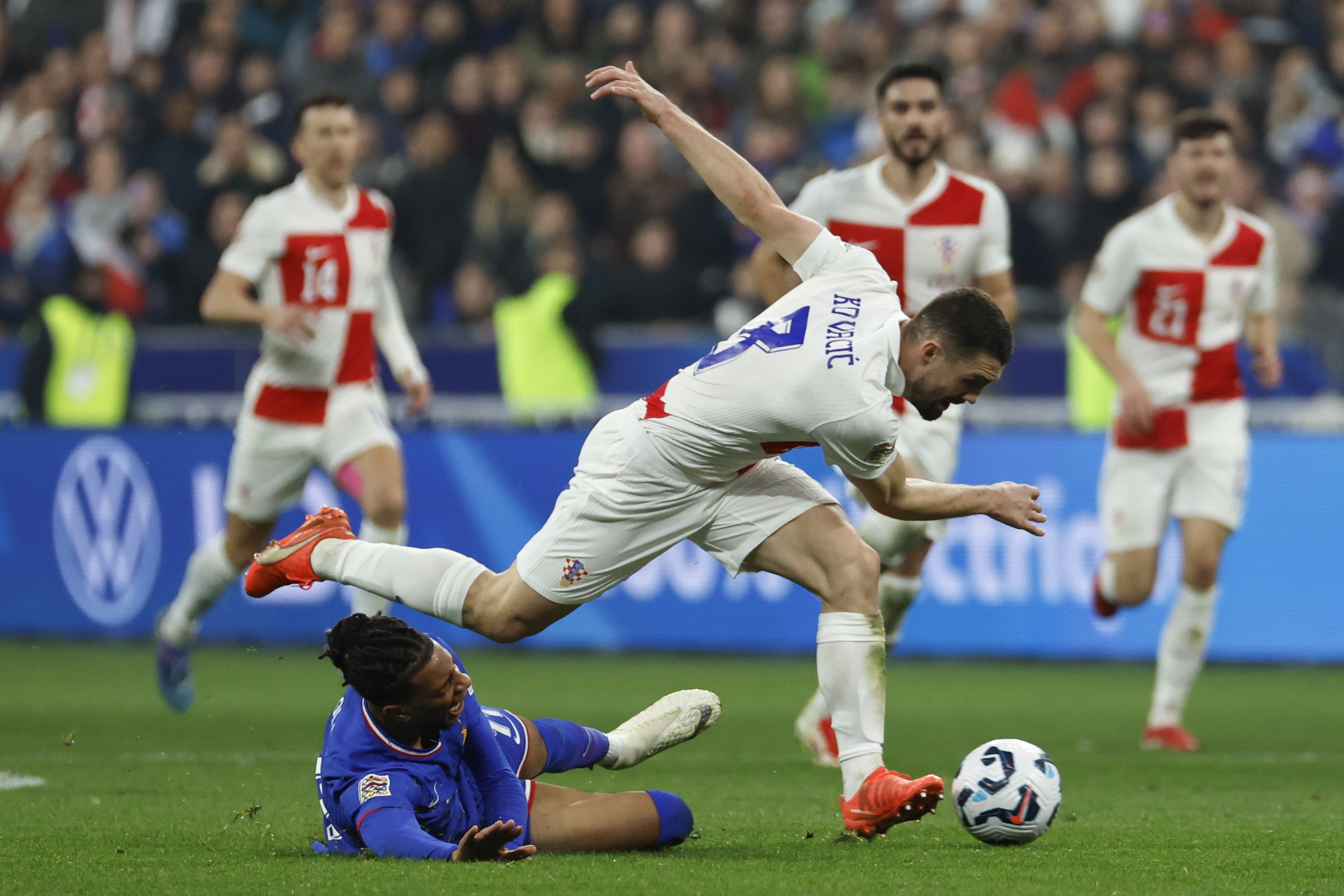 法国足球比赛的新闻和最新战况