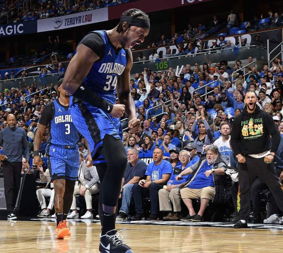 猛龙:绝杀凯尔特人，成功晋级总决赛的简单介绍