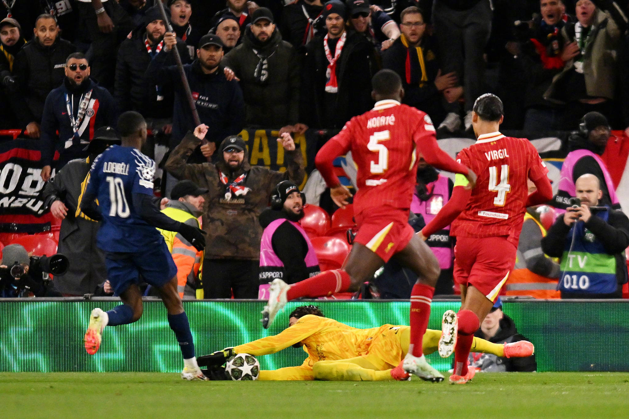 利物浦腰斩出局,英超王者独立无足球界 利物浦腰斩出局,英超王者独立无足球界