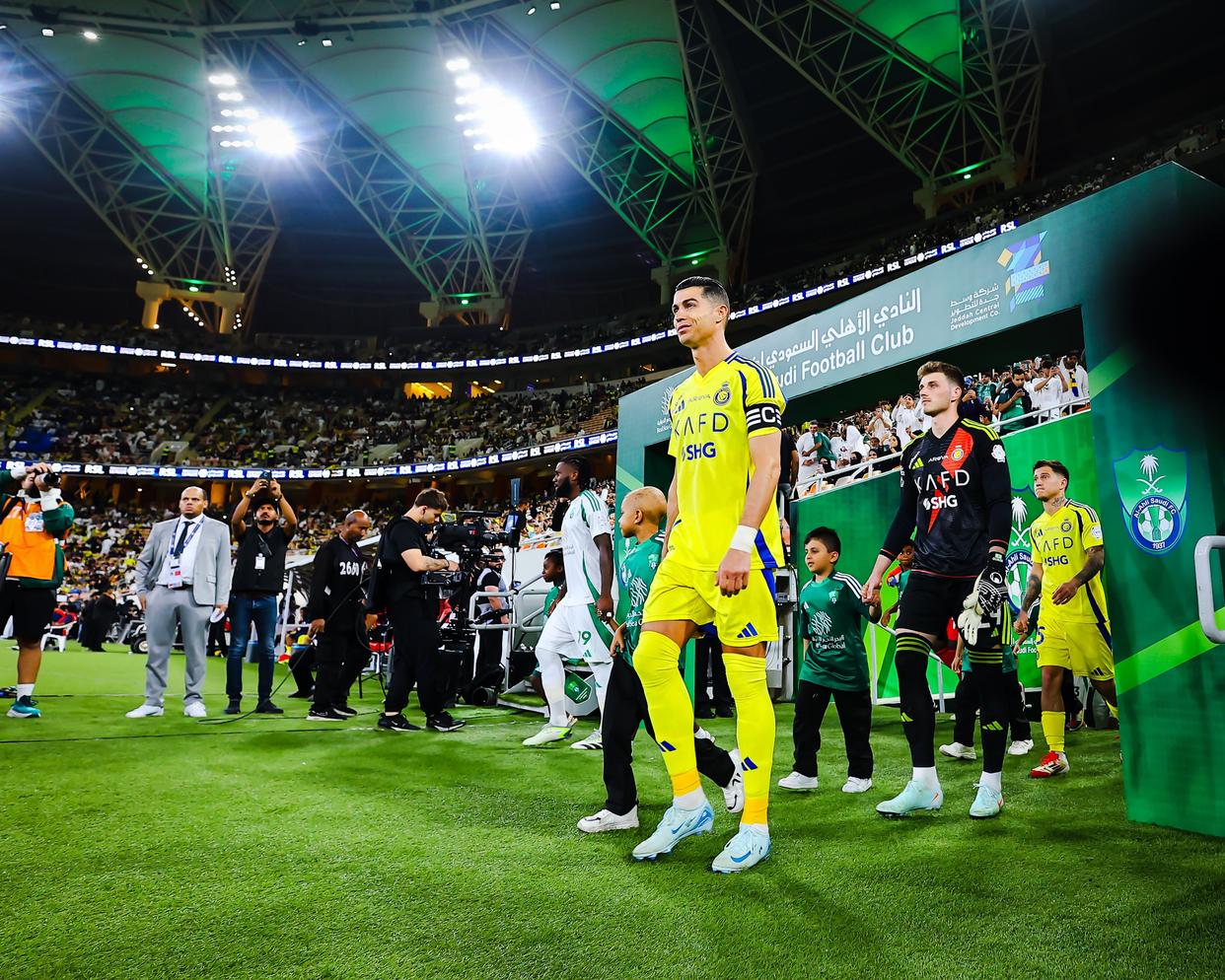 包含利兹联全面崛起,豪取胜利!的词条 包含利兹联全面崛起,豪取胜利!的词条