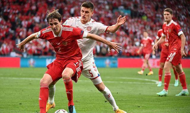 关于挪威队主场战胜俄罗斯队，积分榜升至第四的信息