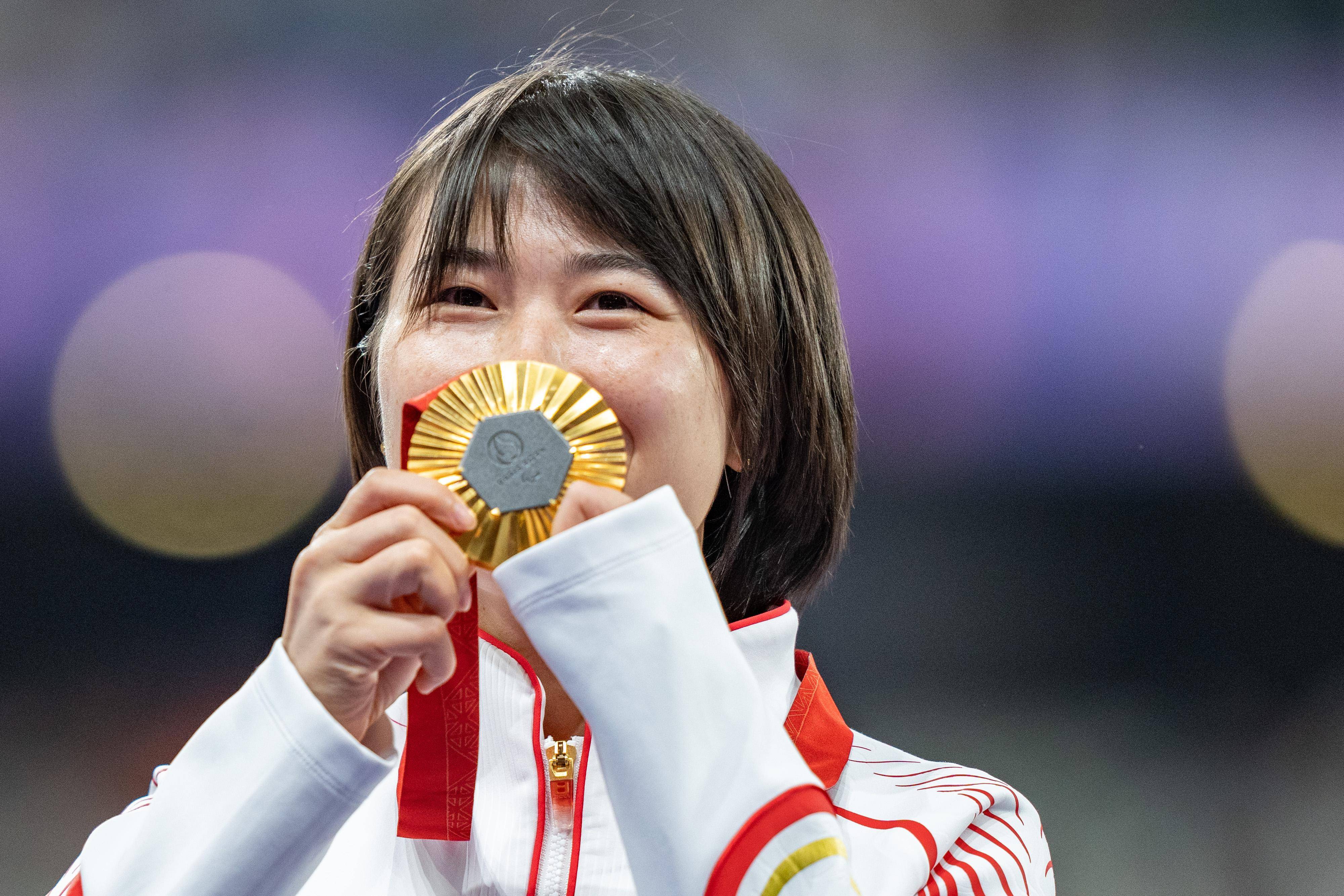 阿根廷选手获得女子排球金牌的简单介绍 阿根廷选手获得女子排球金牌的简单介绍