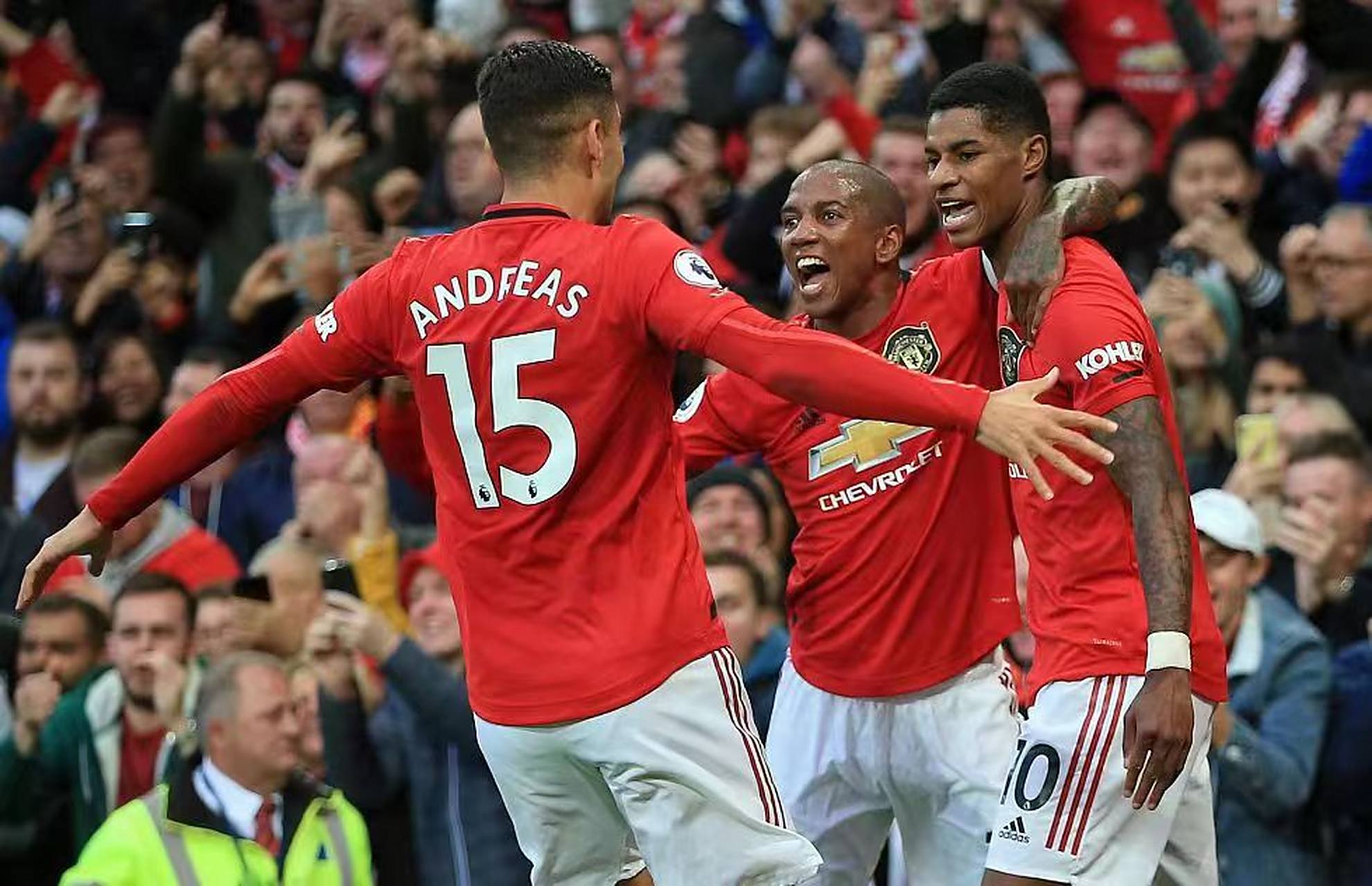 英超:曼联主场战胜对手,迎来连胜 英超:曼联主场战胜对手,迎来连胜