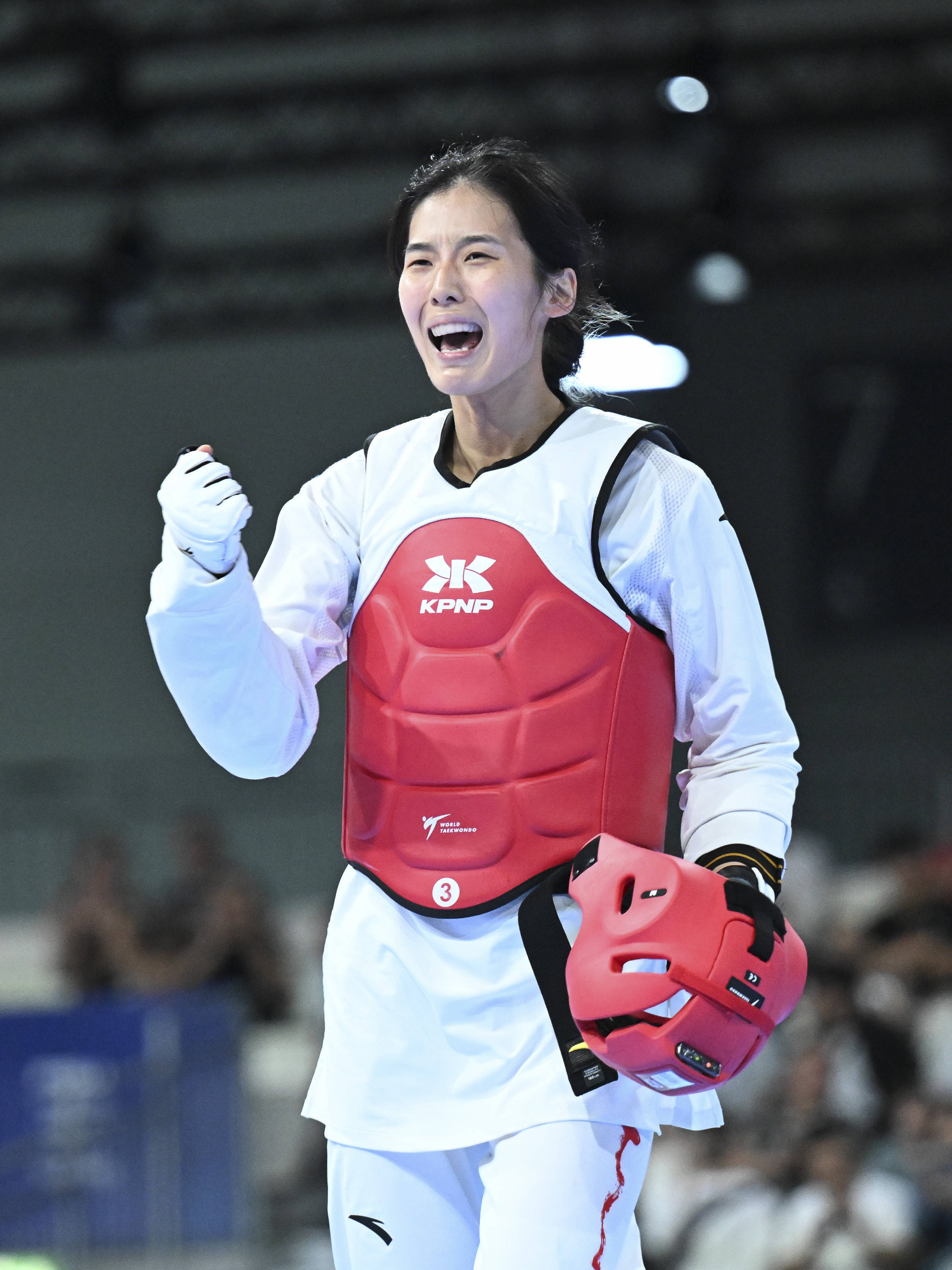 跆拳道比赛选手兢兢业业,获得冠军的简单介绍 跆拳道比赛选手兢兢业业,获得冠军的简单介绍