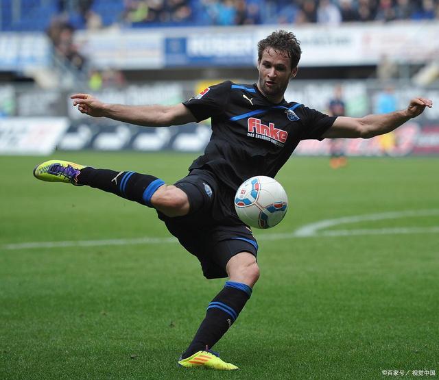 卡尔斯鲁厄坚守不败，稳步提升排名的简单介绍