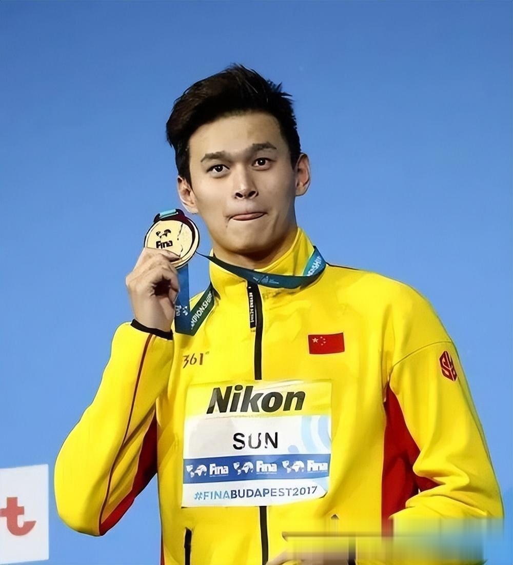 羽毛球赛场上孙杨再创辉煌 羽毛球赛场上孙杨再创辉煌