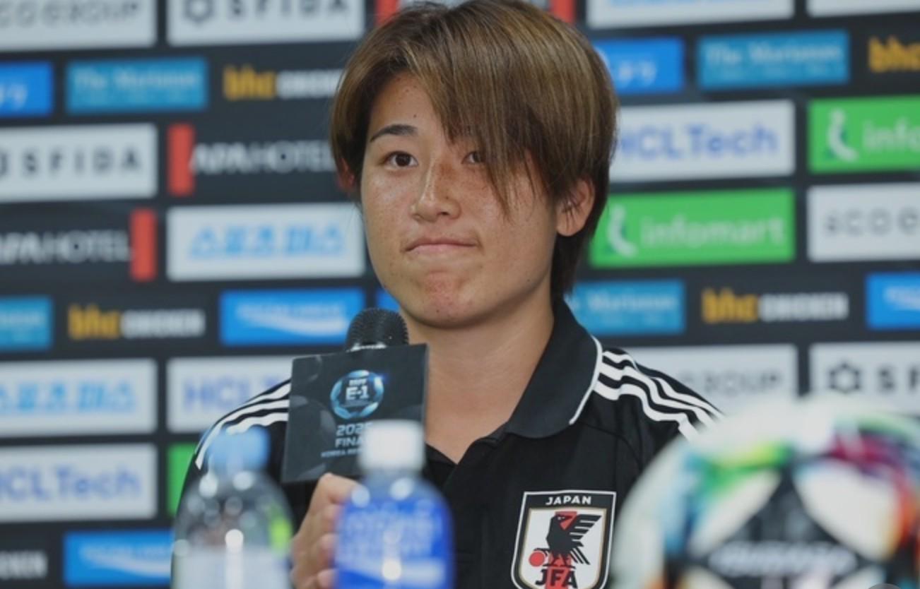 包含日本队长期未能取得胜利，主帅备受压力的词条