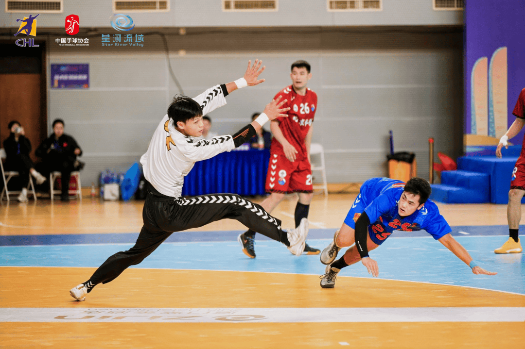 关于手球冠军挑战篮球,传球拦截技巧出众的信息 关于手球冠军挑战篮球,传球拦截技巧出众的信息