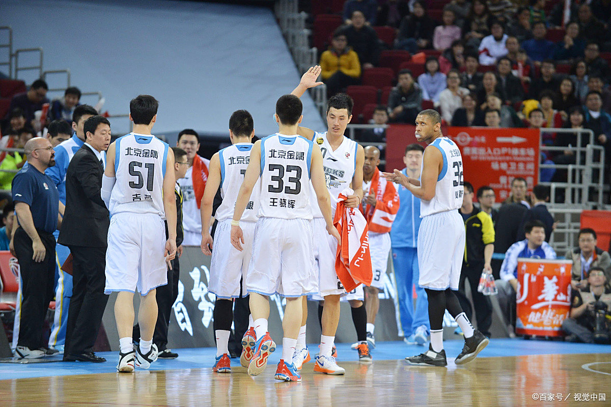 包含上海队再胜广东男篮,保持联赛战绩的词条 包含上海队再胜广东男篮,保持联赛战绩的词条