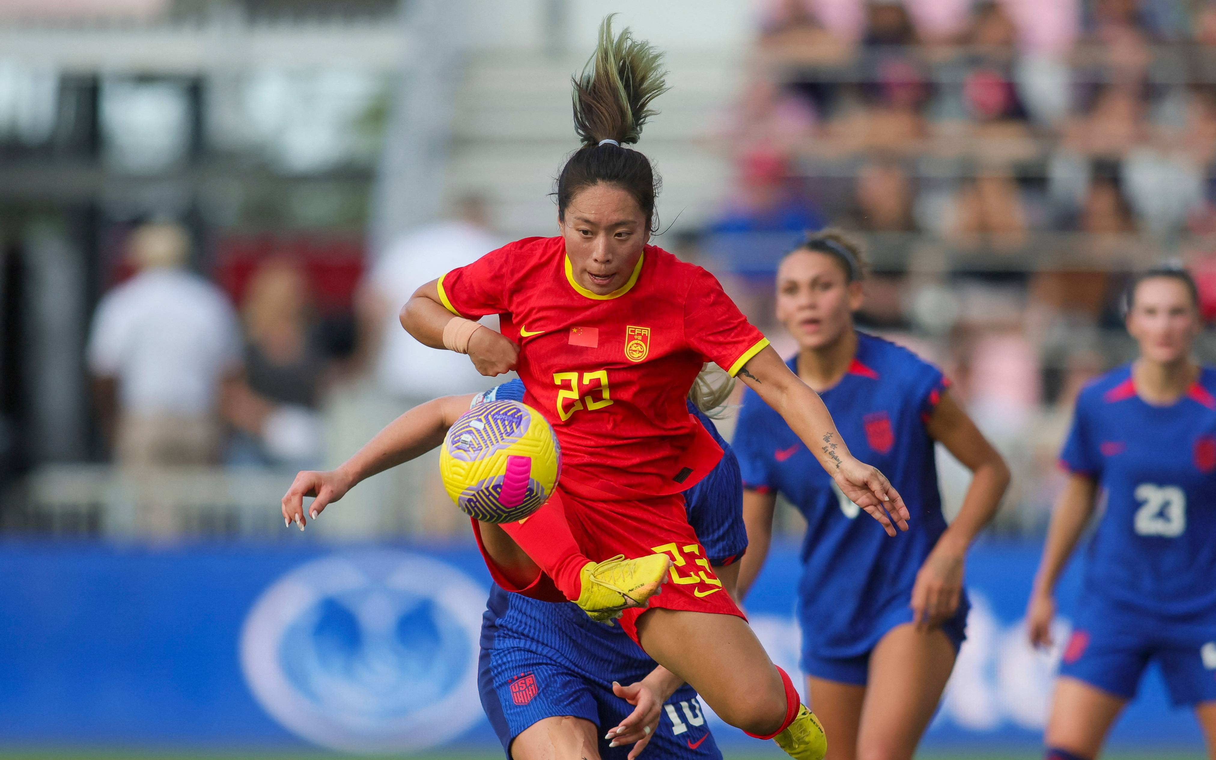 女足国家队队员精湛技术,助力球队胜利 女足国家队队员精湛技术,助力球队胜利