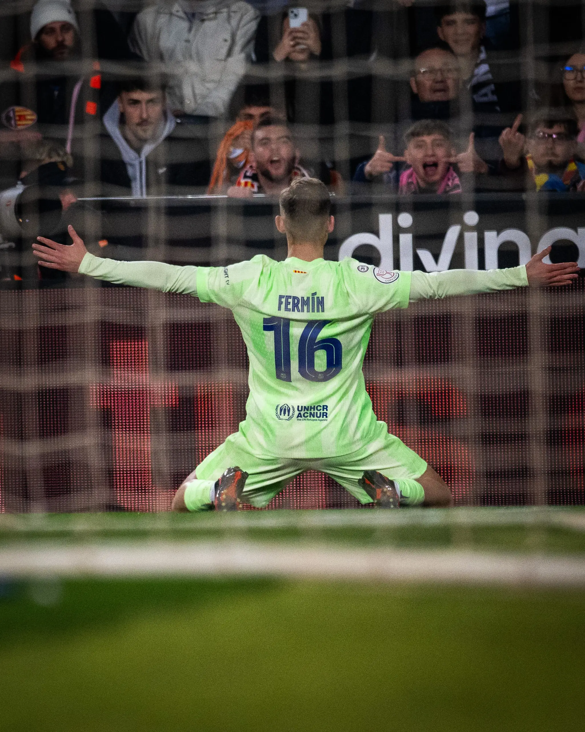 瓦伦西亚客场逆转,西甲球队实力赢球 瓦伦西亚客场逆转,西甲球队实力赢球