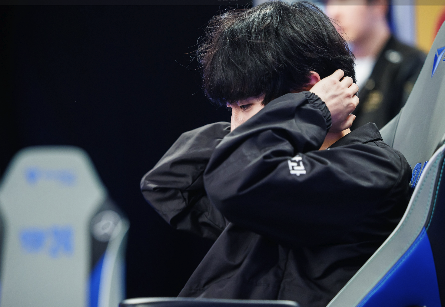 TES险胜HLE,Knight开启传奇时刻2025世界赛3:0(釜山) TES险胜HLE,Knight开启传奇时刻2025世界赛3:0(釜山)