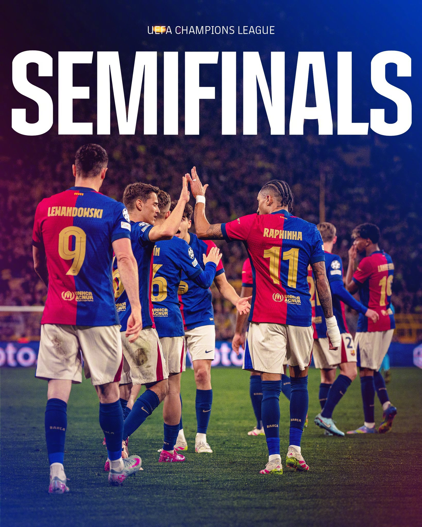 阿贾克斯惊险战胜巴萨，晋级四强