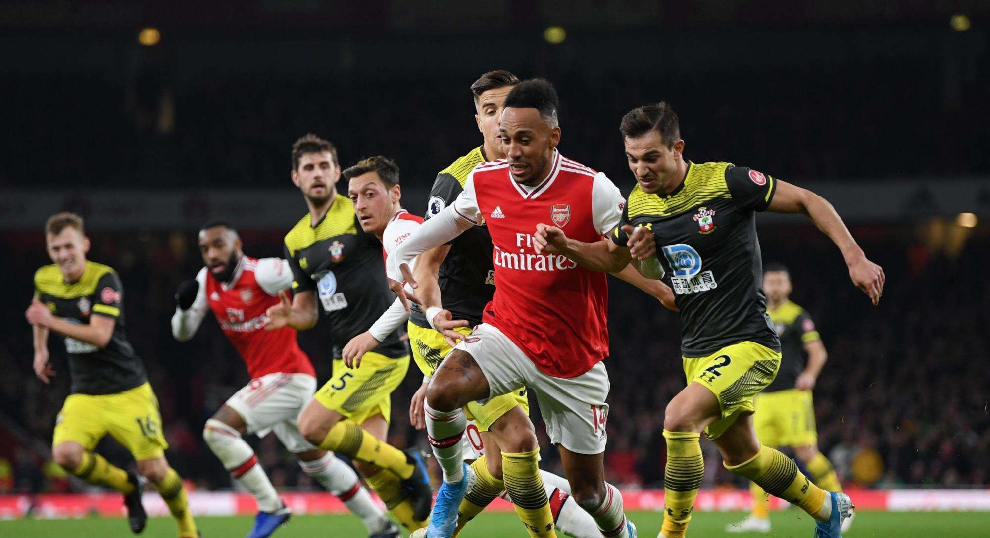 不来梅队在德甲联赛中实现逆袭 不来梅队在德甲联赛中实现逆袭