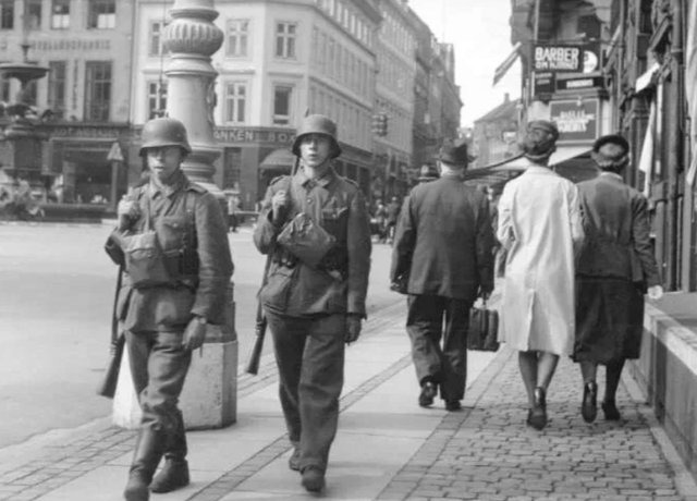 包含德国客场1比1战平挪威,穆勒建功保领距离的词条 包含德国客场1比1战平挪威,穆勒建功保领距离的词条