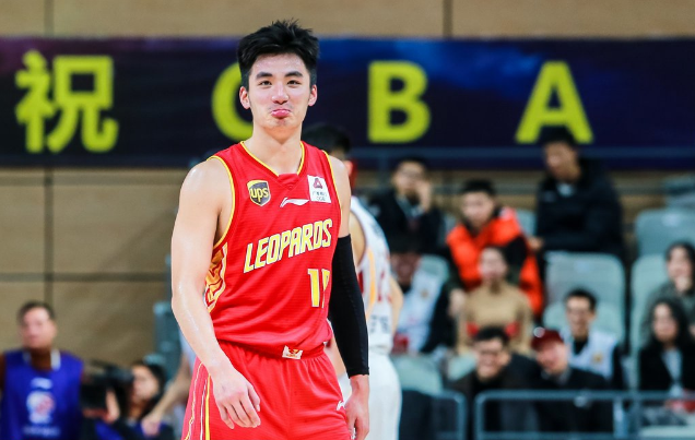 关于公牛力克塞尔维亚男篮,萨姆·米切尔爆发神勇的信息 关于公牛力克塞尔维亚男篮,萨姆·米切尔爆发神勇的信息