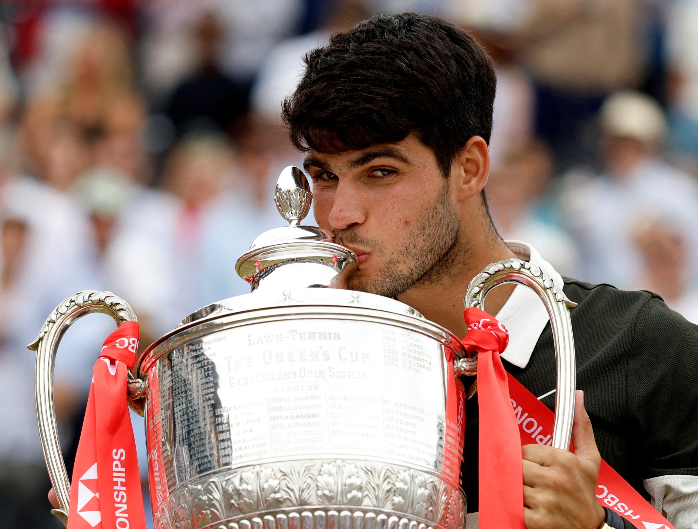 包含意大利网球队绝杀世界网球队,阿尔卡拉斯送出助攻的词条 包含意大利网球队绝杀世界网球队,阿尔卡拉斯送出助攻的词条