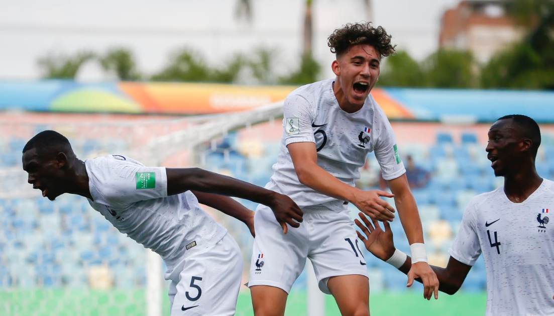 法国队横扫德国队,辛杜统治全场 法国队横扫德国队,辛杜统治全场